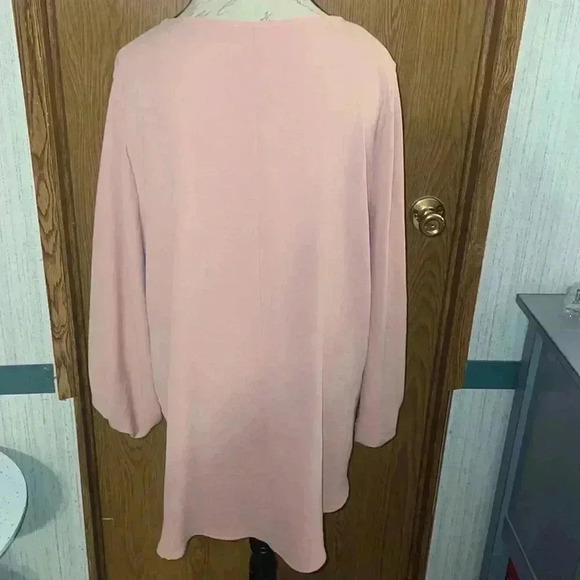 Carole Christian Blouse - Picture 2 of 4